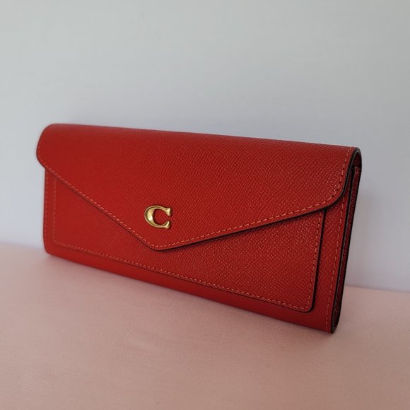 COACH Wyn Crossgrain Leather Wallet –Sport Red color⭐ - Picture 5 of 16